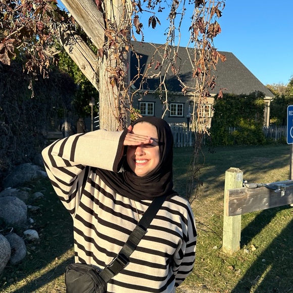 Meet your Posher, Nigar - Picture 1 of 1